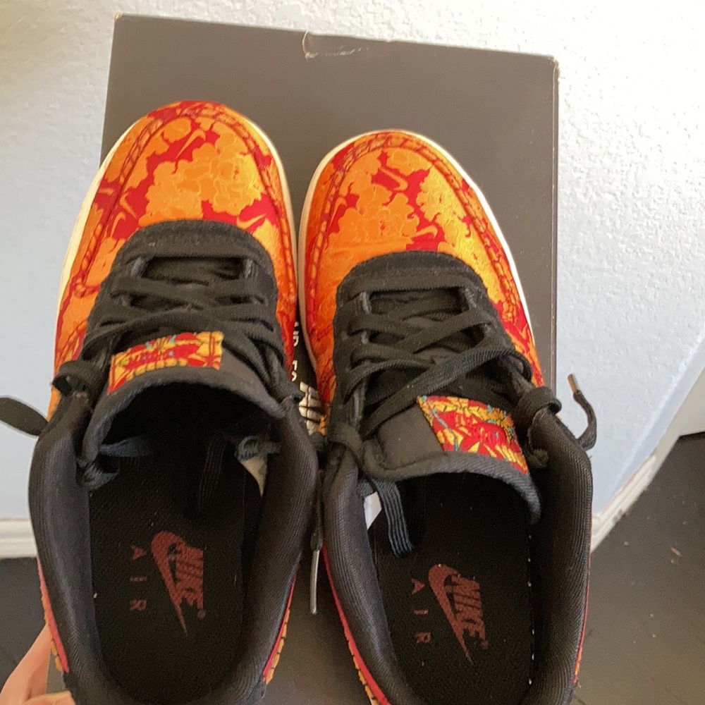 Used Nike Youth Air Force 1 '07 PRM 3 Size 5.5Y - Picture 4 of 8